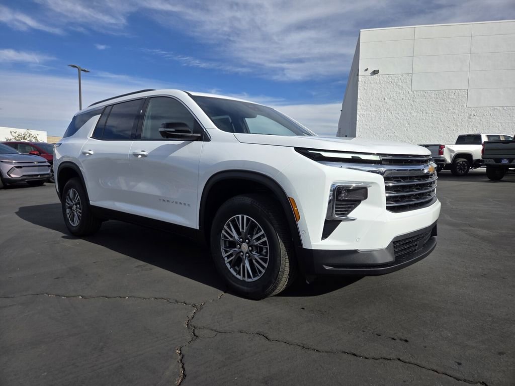 2026 Chevrolet Traverse LT's photo
