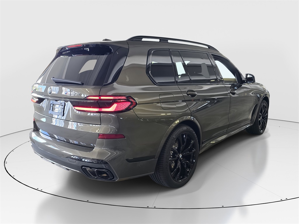 2026 Bmw X7 M60i photo 3
