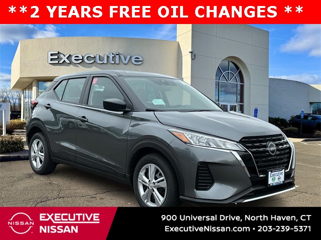 2025 Nissan KICKS PLAY Base's photo