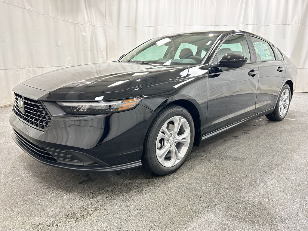 2025 Honda Accord LX photo 3
