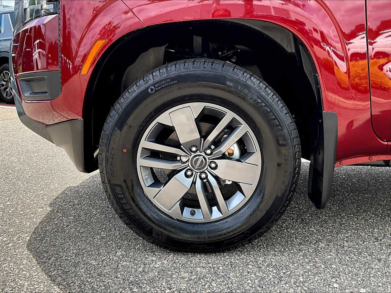 2025 Nissan Frontier SV photo 7