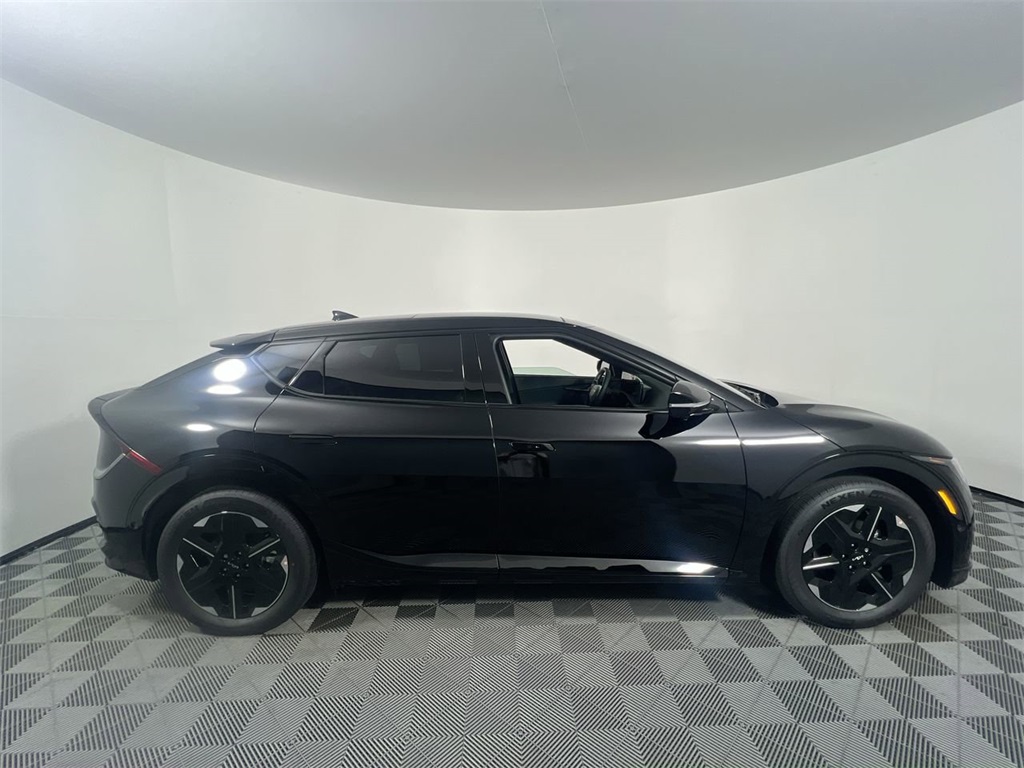 2025 Kia EV6 GT-Line photo 2