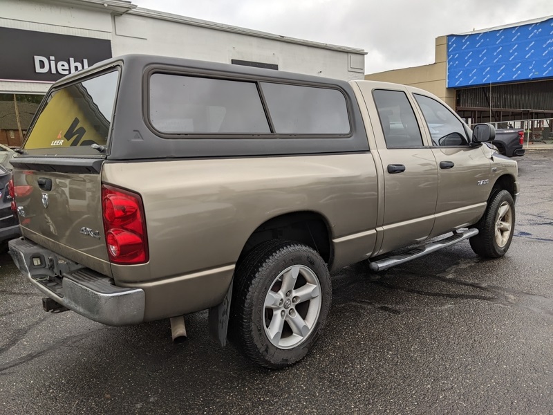 2008 Dodge Ram SLT photo 2