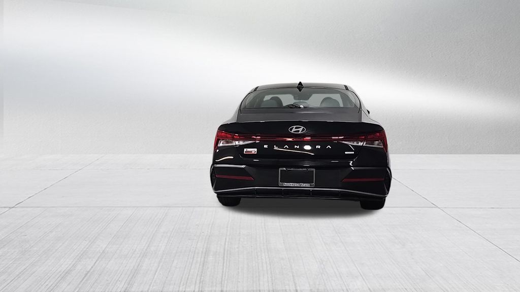 2025 Hyundai Elantra Hybrid Limited photo 4