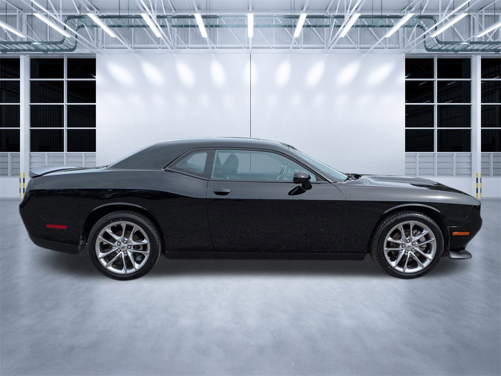 2022 Dodge Challenger GT photo 2