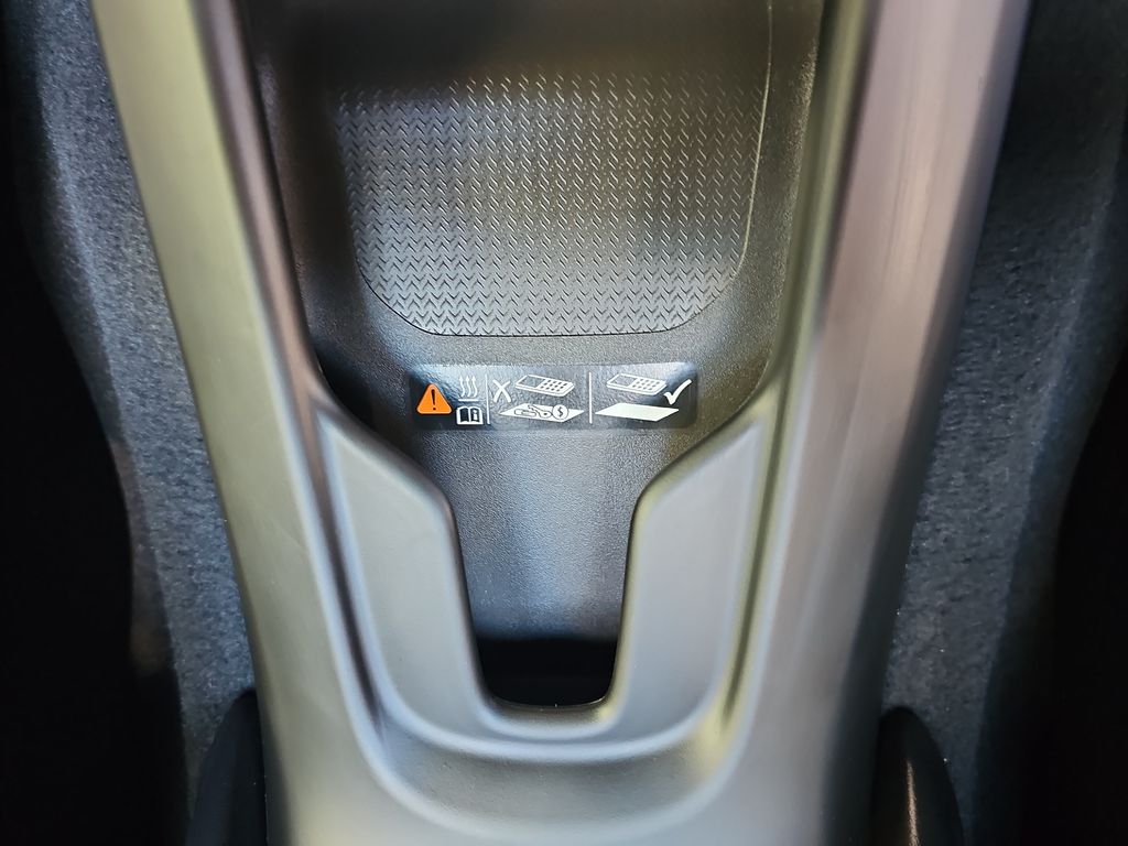 2021 Chevrolet Corvette Stingray 2LT photo 24