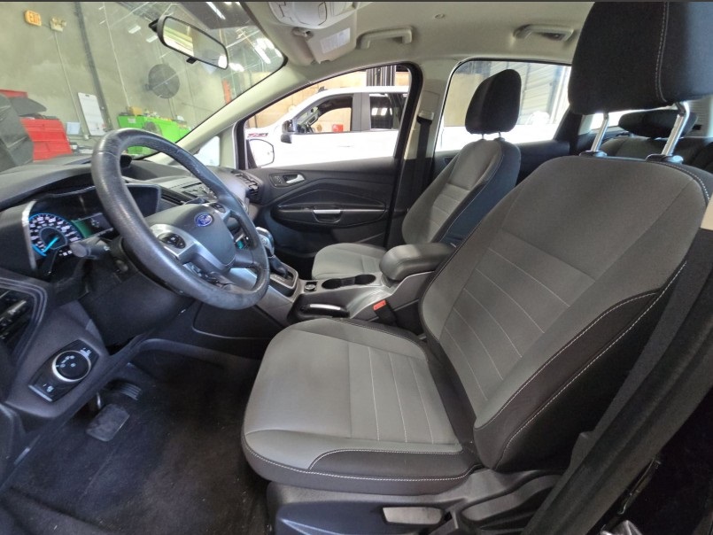 2016 Ford C-Max Hybrid SE photo 18
