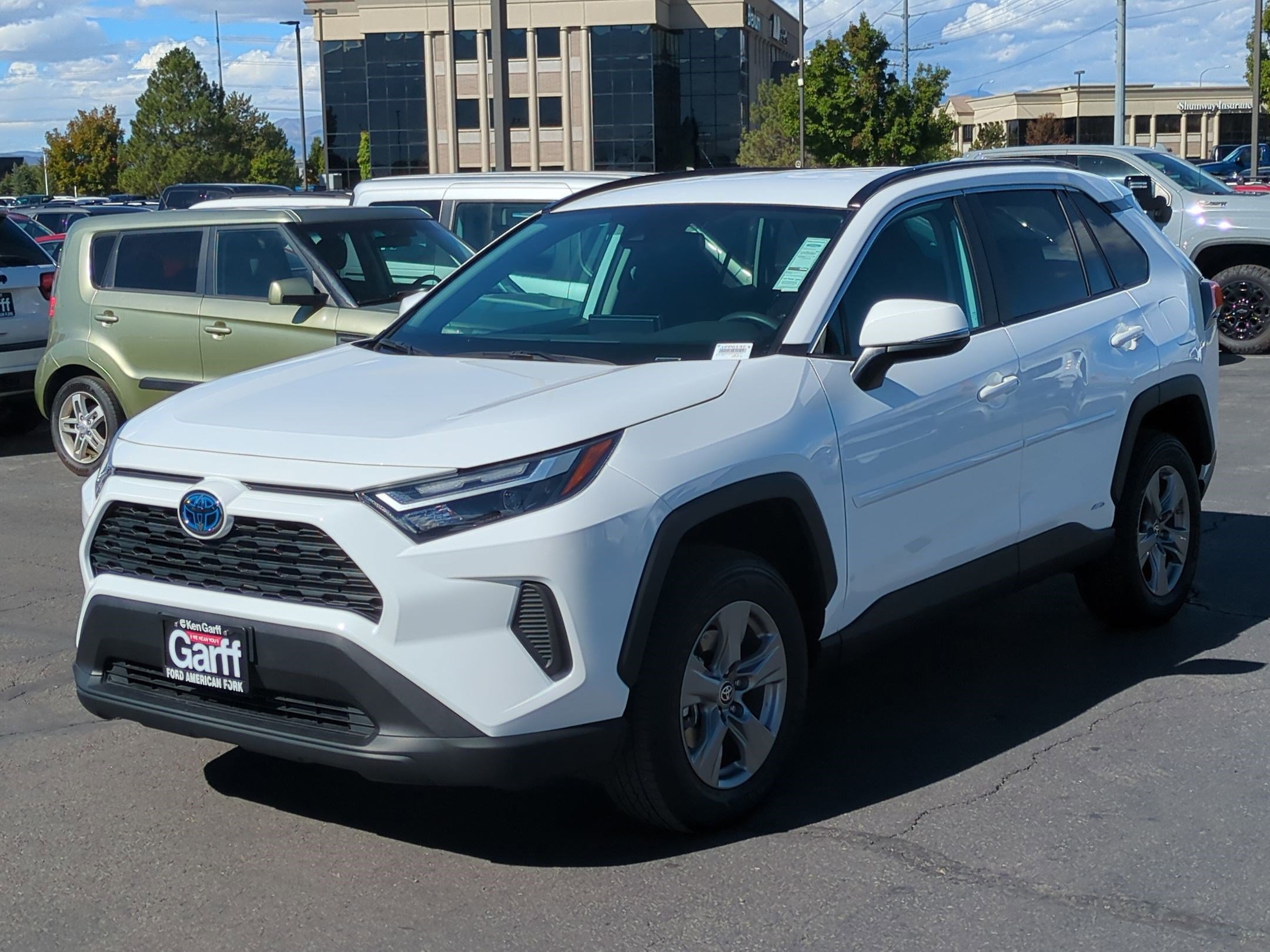 2024 Toyota RAV4 Hybrid LE photo 7