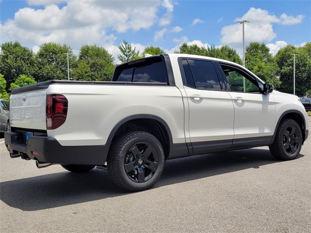 2025 Honda Ridgeline Black Edition photo 2