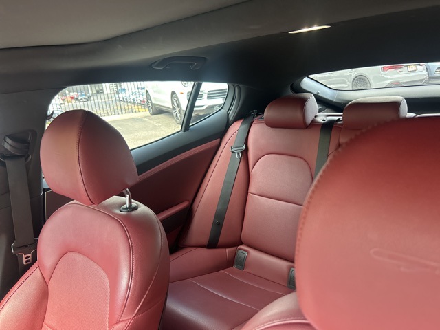 2022 Kia Stinger GT1 photo 34