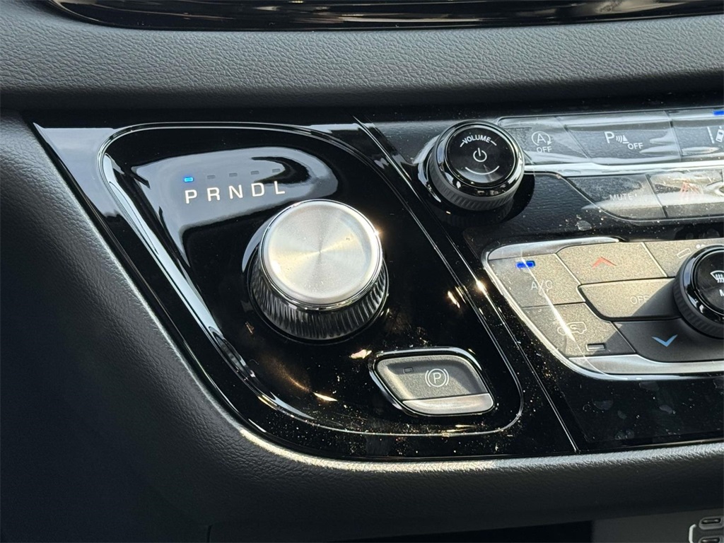 2026 Chrysler Voyager LX photo 20