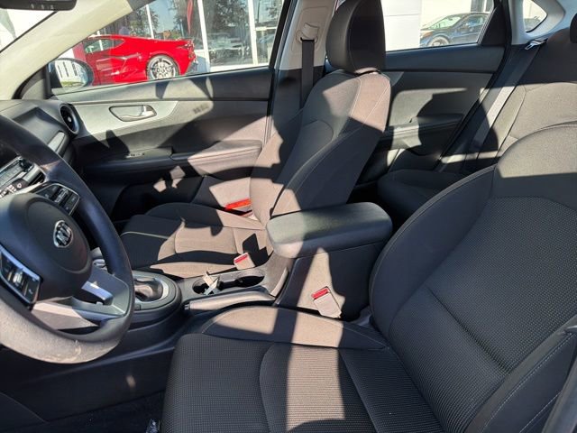 2020 Kia Forte FE LXS photo 4