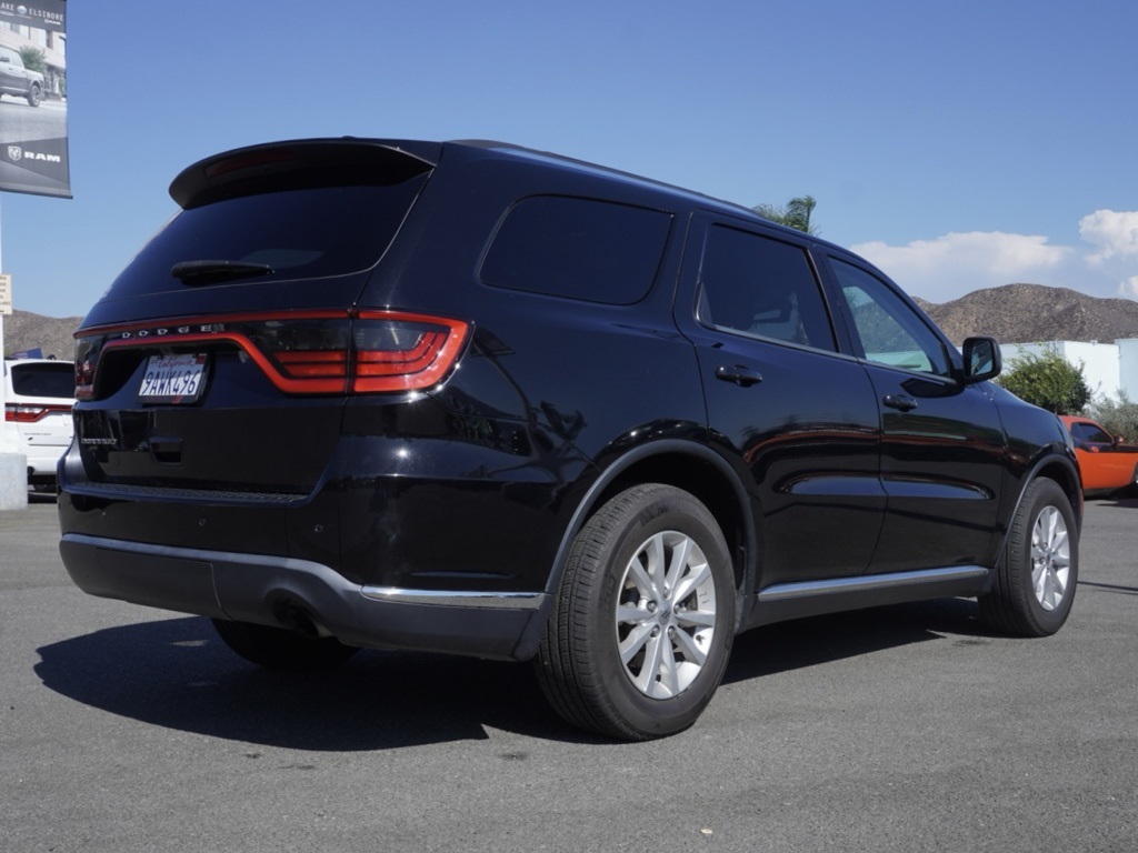 2022 Dodge Durango SXT photo 2