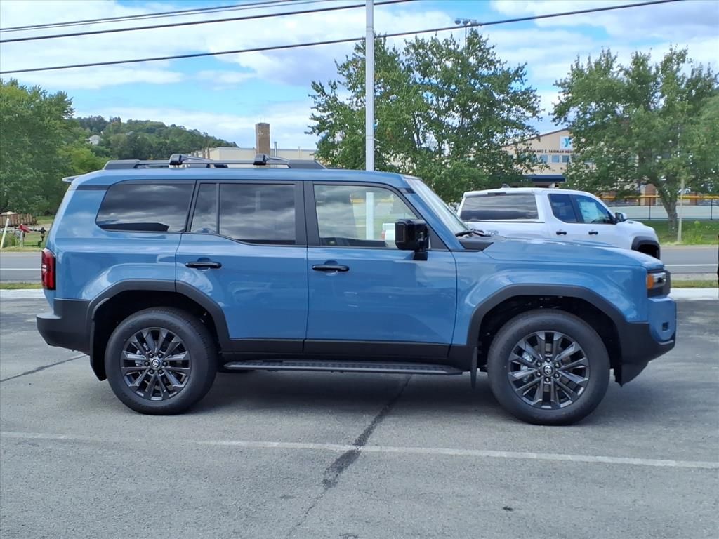 2025 Toyota Land Cruiser Base photo 12