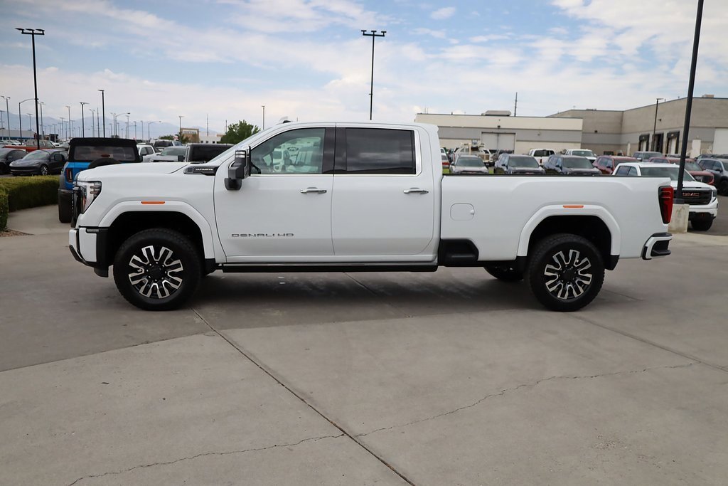 2025 Gmc Sierra 3500 HD Denali Ultimate photo 3