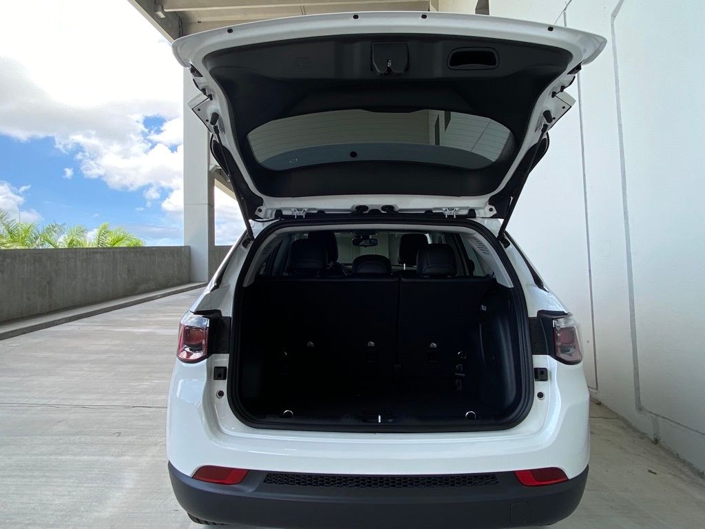 2022 Jeep Compass Latitude photo 22