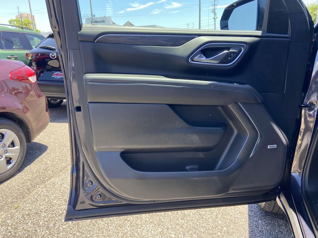2024 Chevrolet Tahoe LT photo 11