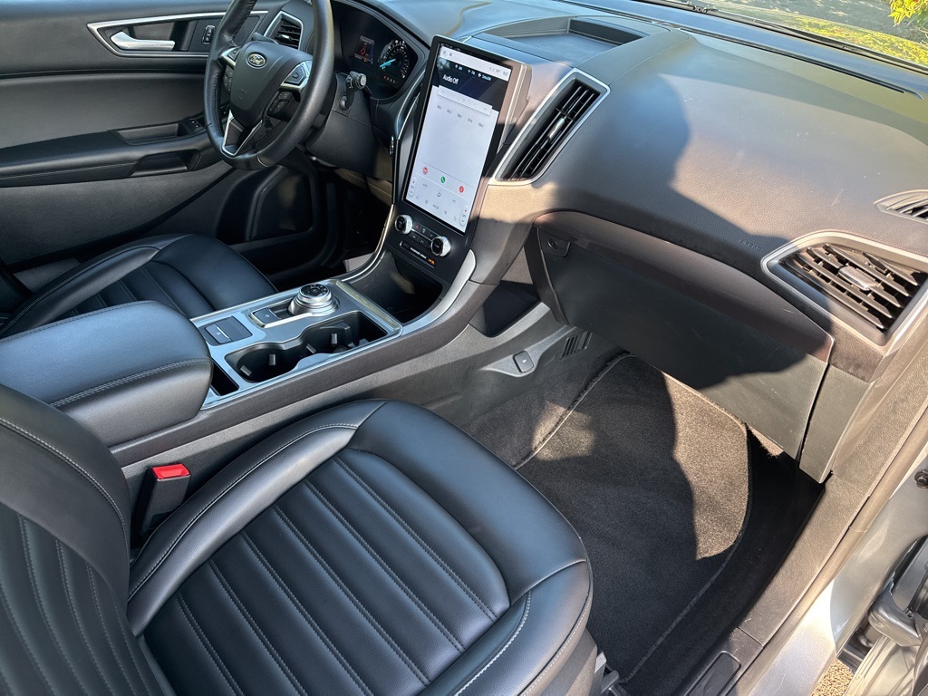 2024 Ford Edge SEL photo 17