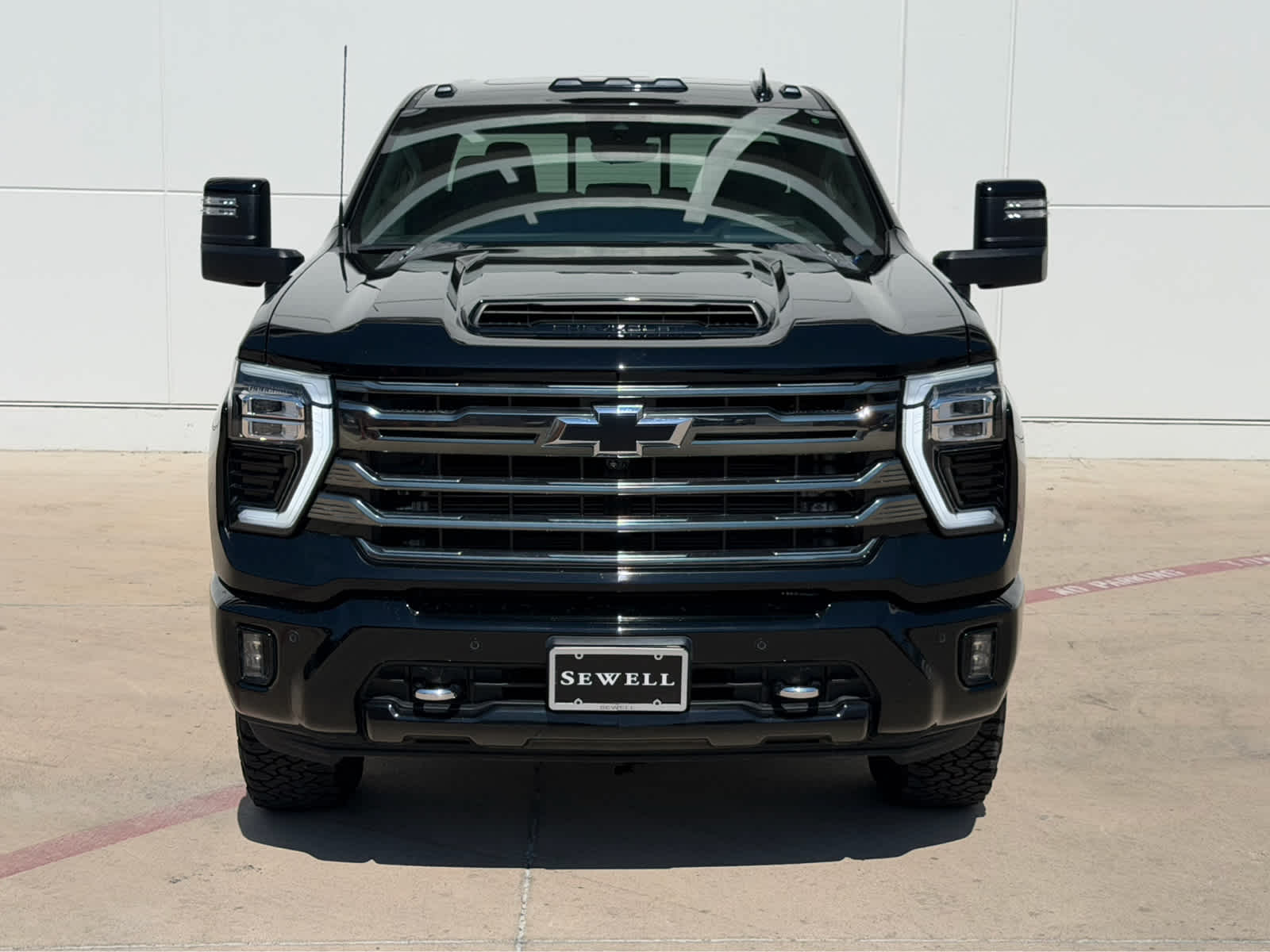 2024 Chevrolet Silverado 2500HD High Country photo 2
