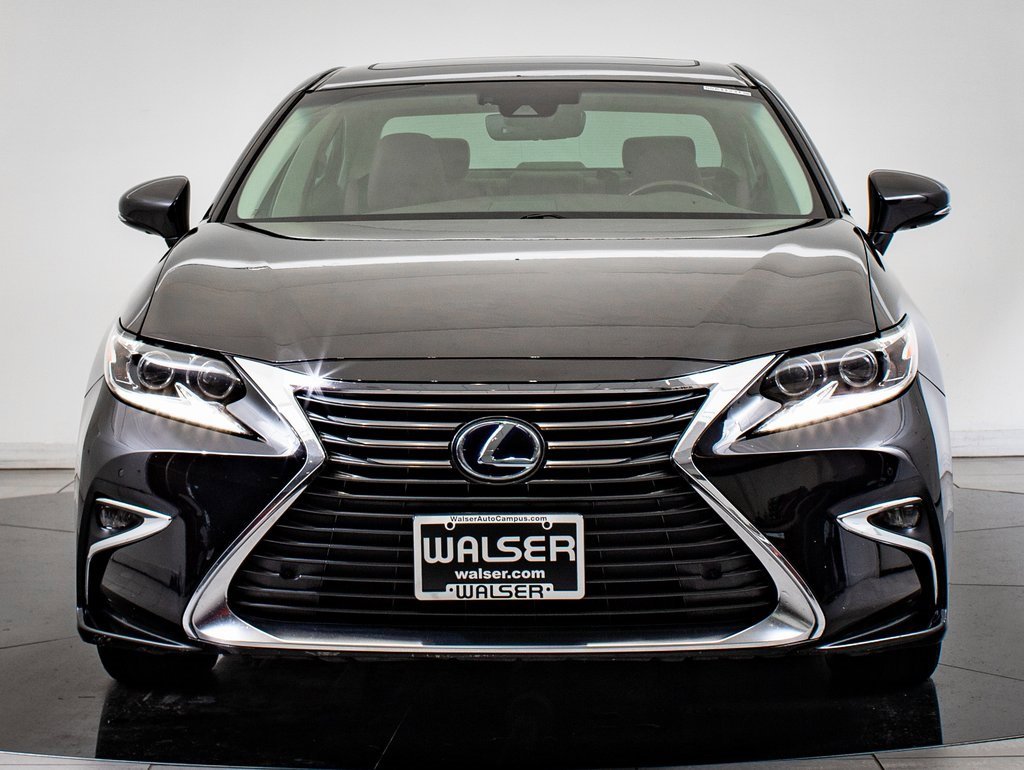 2016 Lexus ES