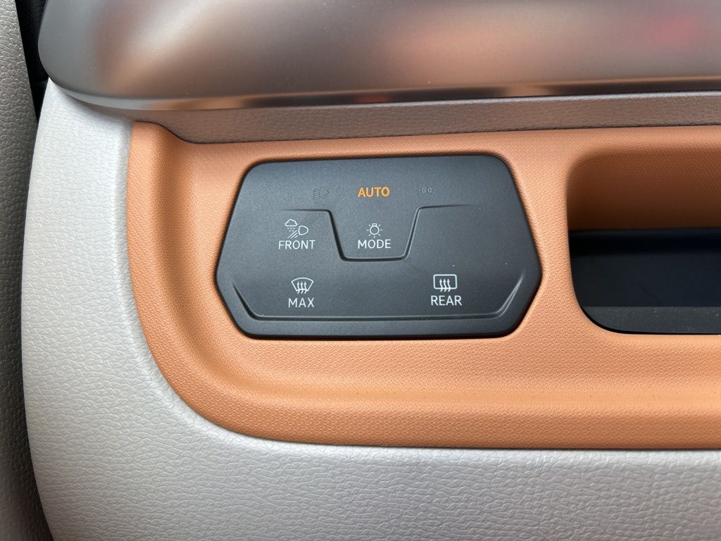 2025 Volkswagen ID. Buzz photo 22
