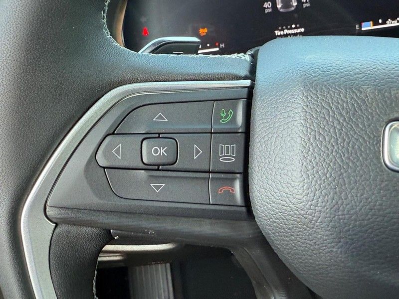 2025 Jeep Grand Cherokee Laredo X photo 10