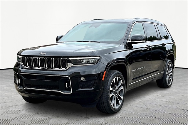 2022 Jeep Grand Cherokee Overland photo 3