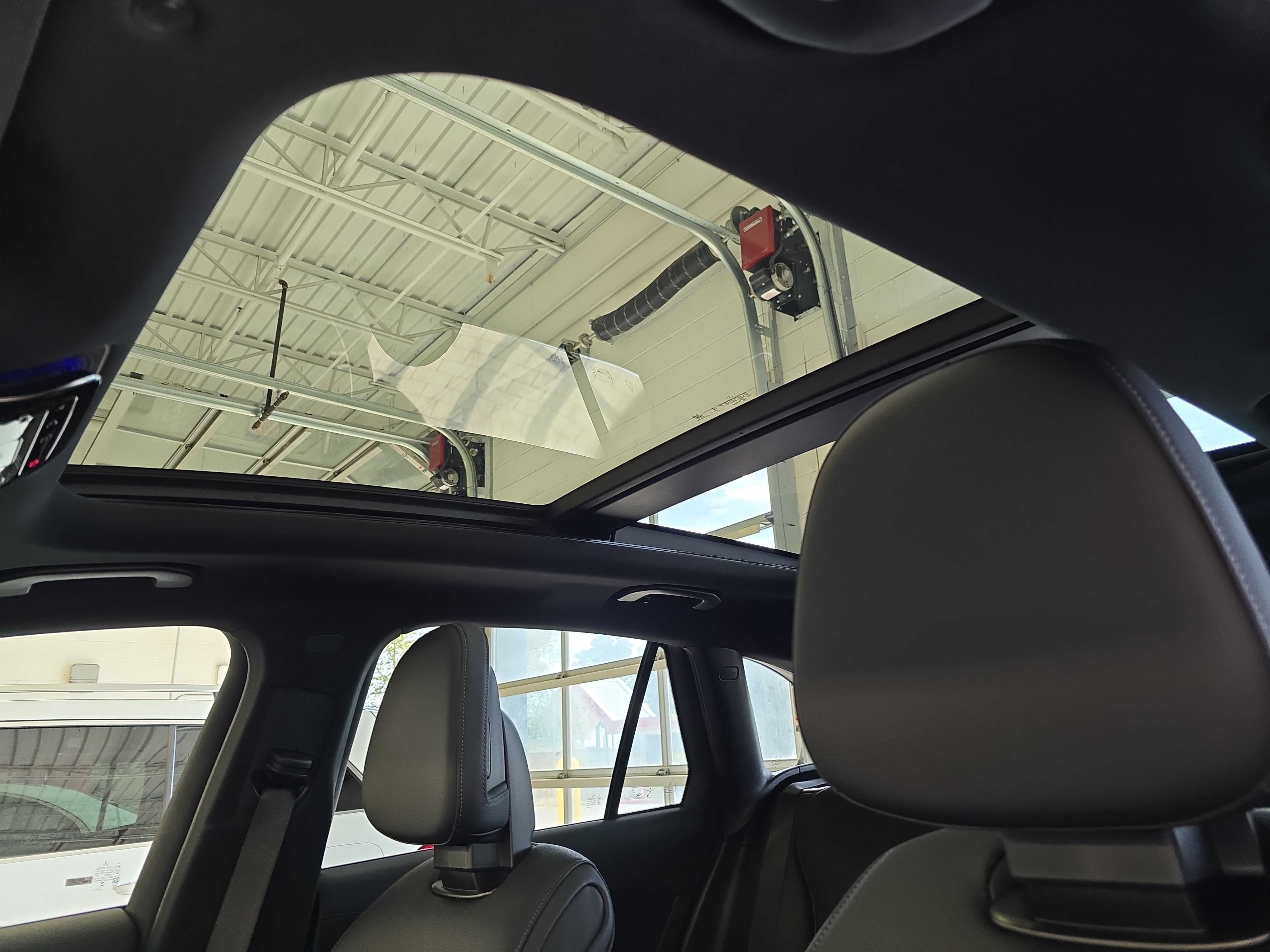 2026 Mercedes Benz GLC 300 4MATIC photo 9