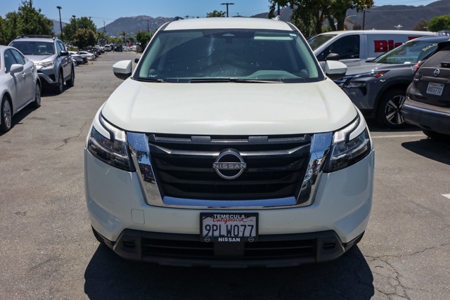2022 Nissan Pathfinder SV photo 8