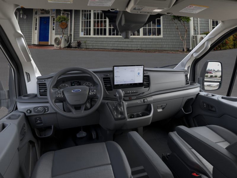 2025 Ford Transit photo 4