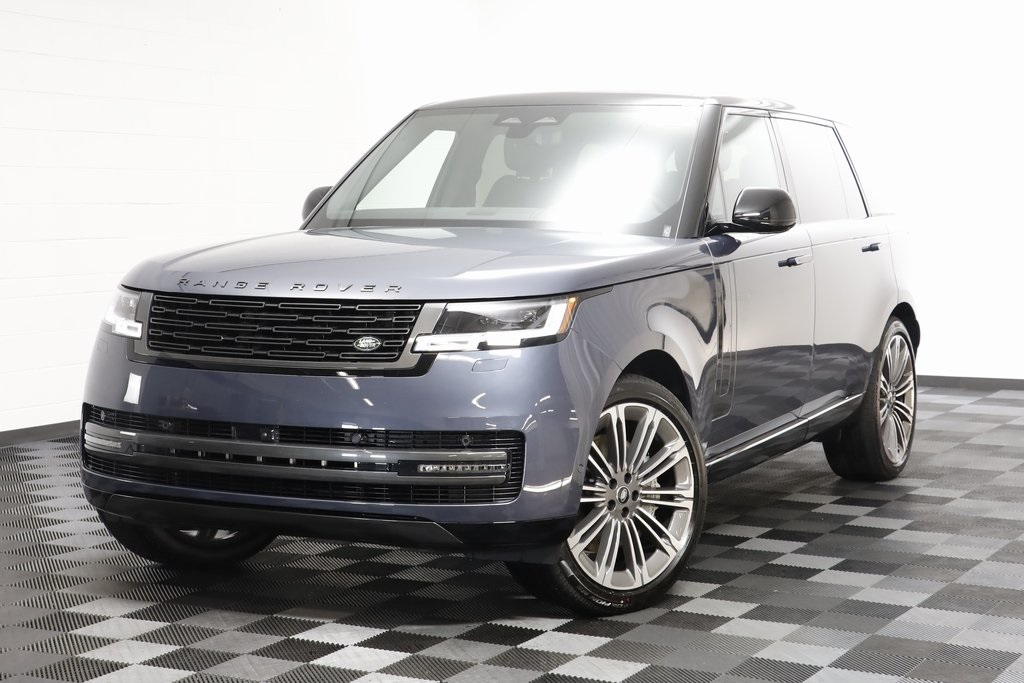 2025 Land Rover Range Rover SE's photo