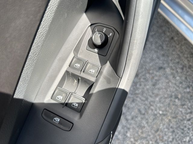 2025 Volkswagen Jetta S photo 11