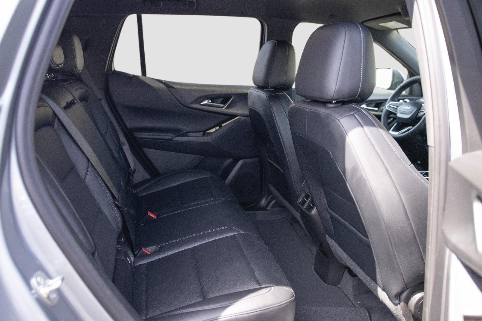 2026 Chevrolet Equinox LT photo 19