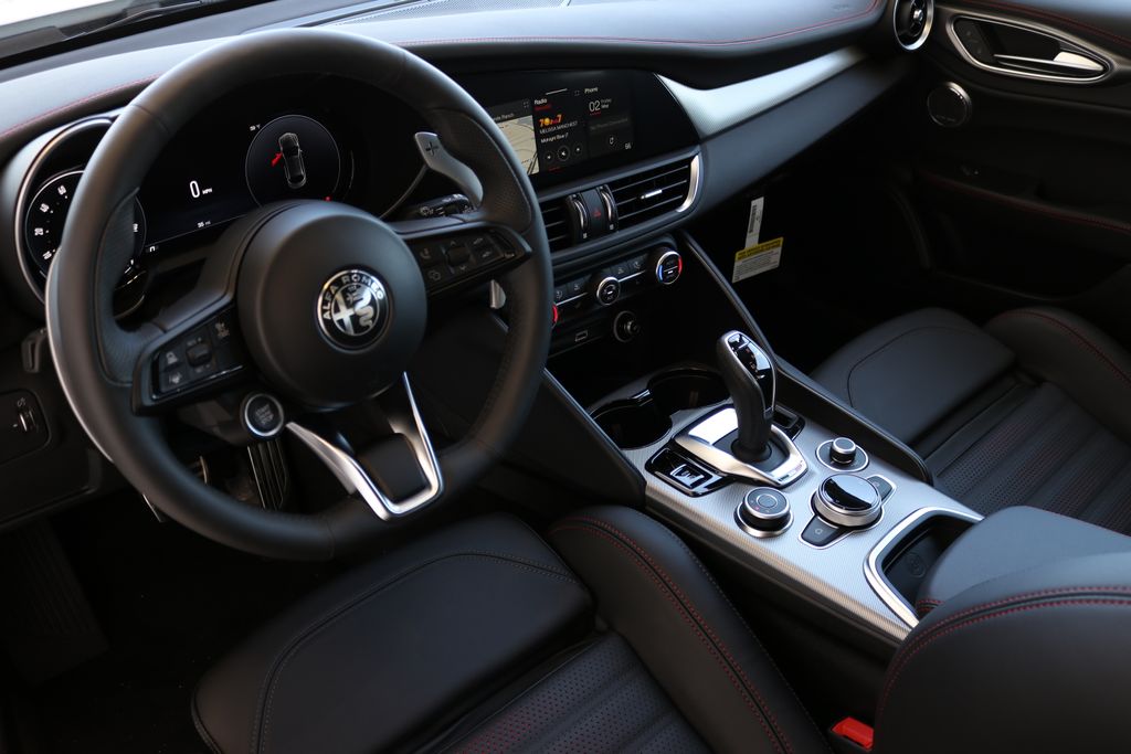 2025 Alfa Romeo Giulia SPRINT photo 15