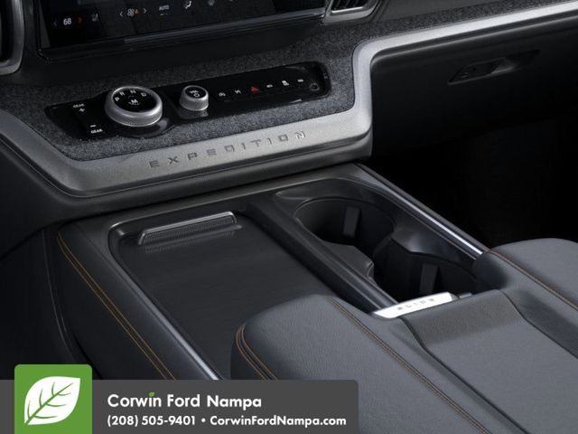 2025 Ford Expedition photo 15