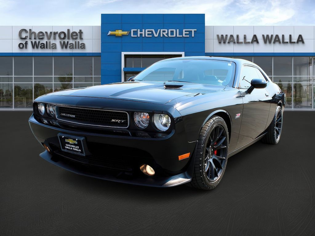 2013 Dodge Challenger SRT8 photo 2