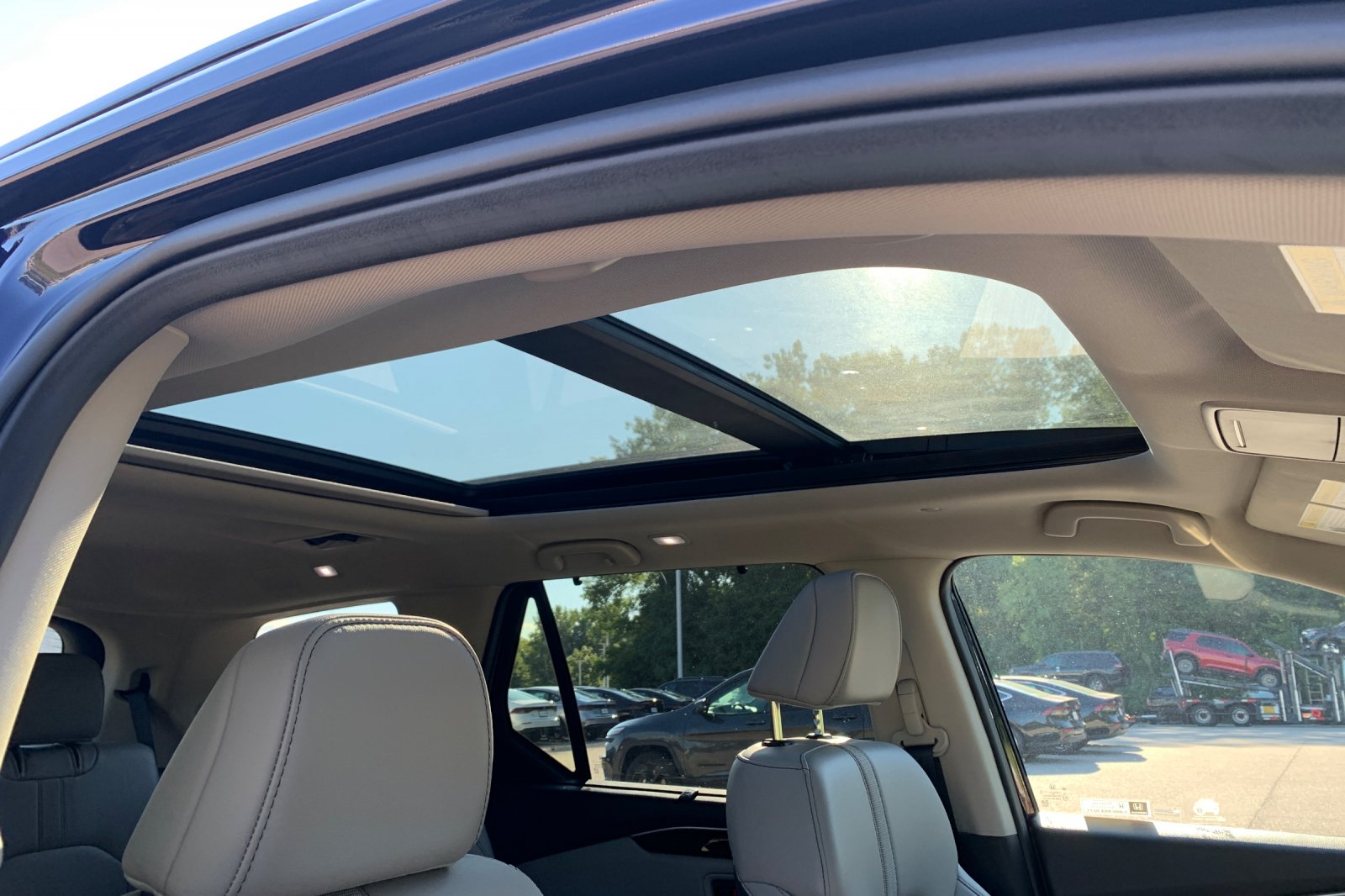 2025 Honda Pilot Touring photo 17