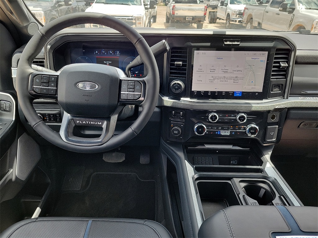 2025 Ford F-350 photo 16