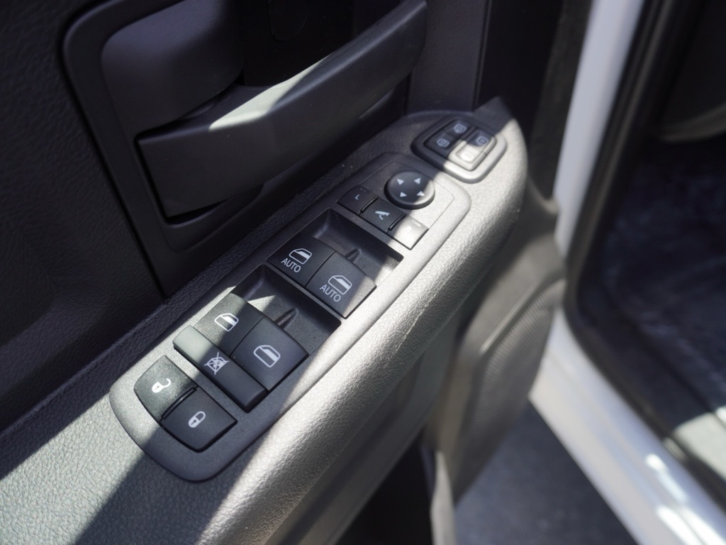 2024 Ram 2500 Tradesman photo 11