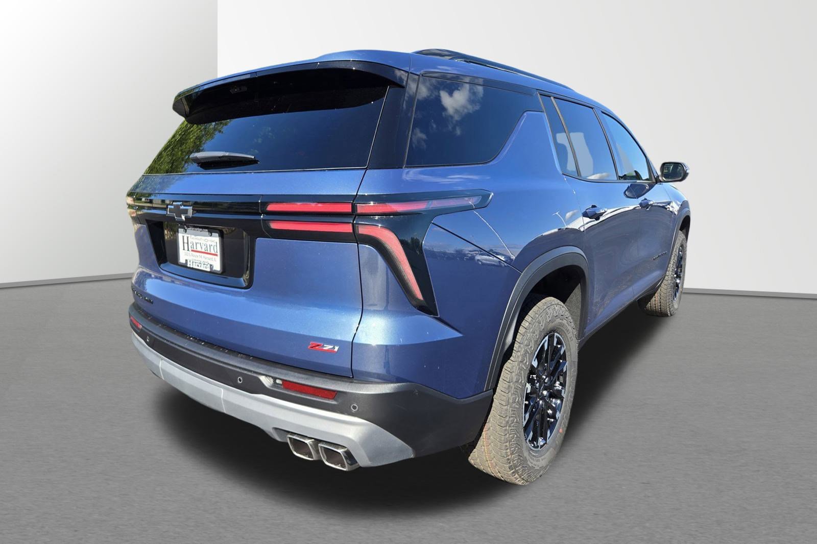 2026 Chevrolet Traverse Z71 photo 3