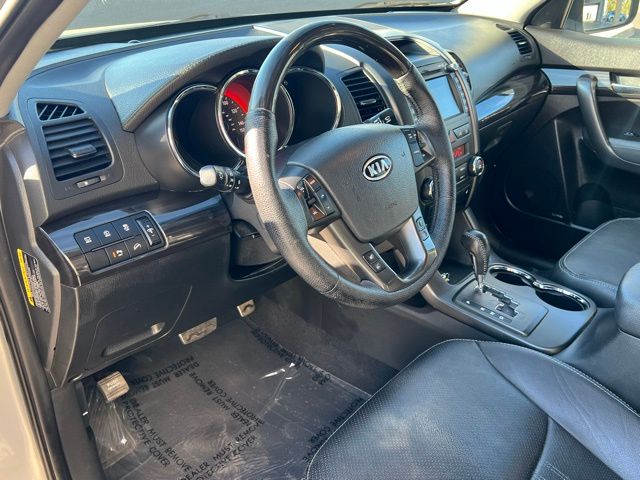 2012 Kia Sorento SX photo 17