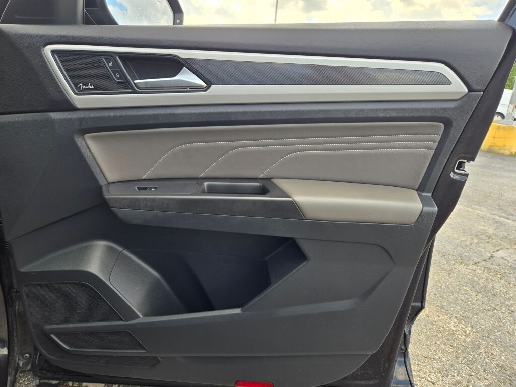 2022 Volkswagen Atlas V6 SEL Premium R-Line photo 6