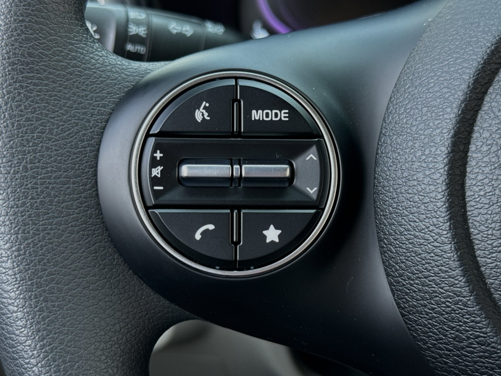 2025 Kia Soul LX photo 21