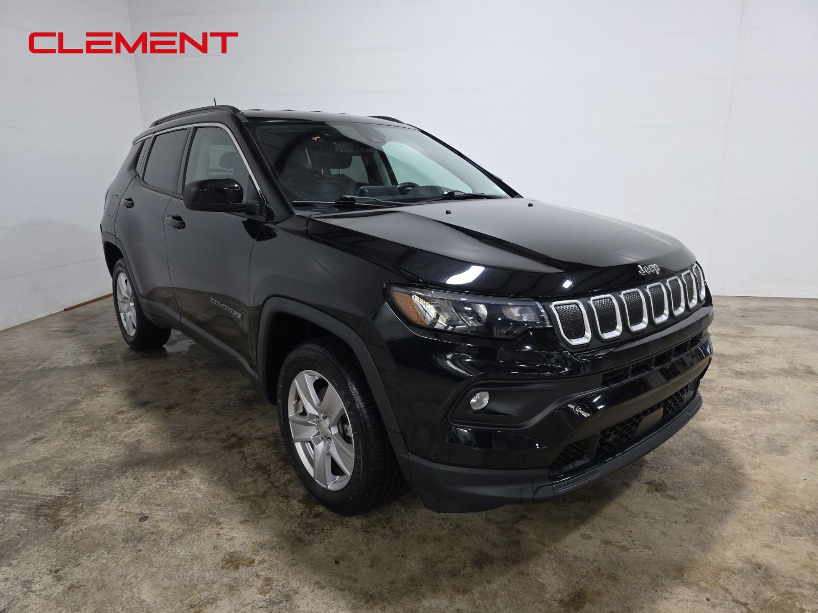 2022 Jeep Compass Latitude photo 3