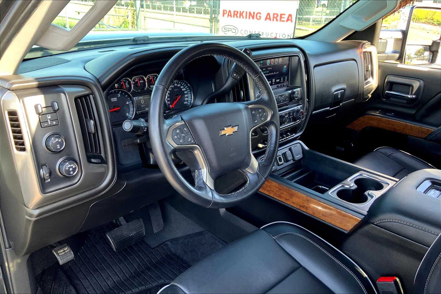 2019 Chevrolet Silverado 2500HD High Country photo 15