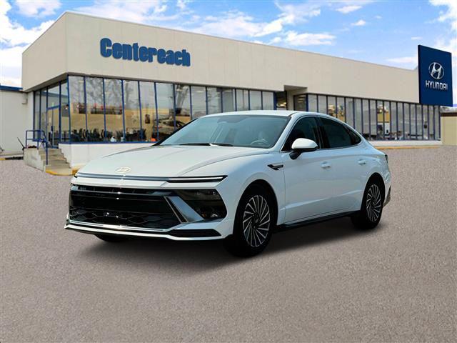 2025 Hyundai Sonata Hybrid SEL's photo