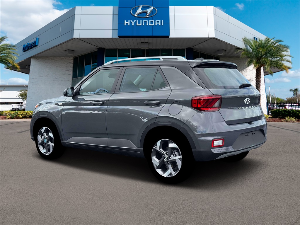 2026 Hyundai Venue SEL photo 4