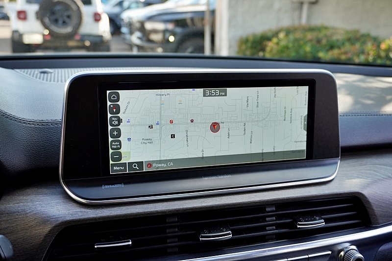 Used 2022 Silver Kia SX image 29