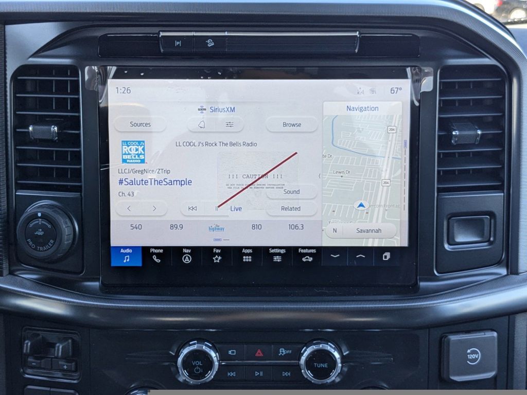 2025 Ford F-150 Platinum photo 17