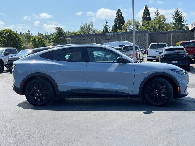 2025 Ford Mustang Mach-E Select photo 4